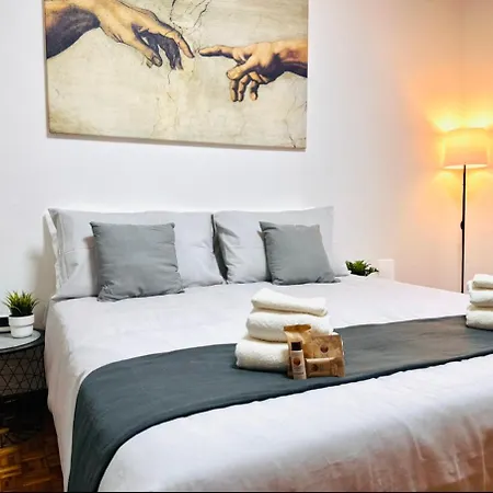 アパート Gablar House